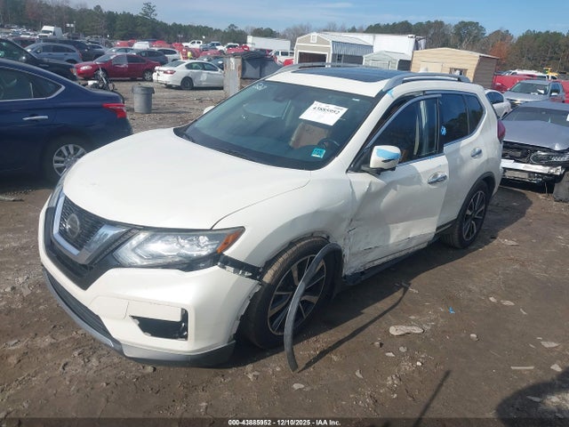 JN8AT2MT0JW485268 Nissan Rogue Sl