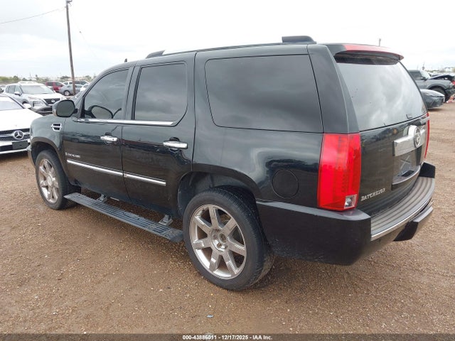 2008 CADILLAC ESCALADE 1GYEC63818R112910 Photo 2