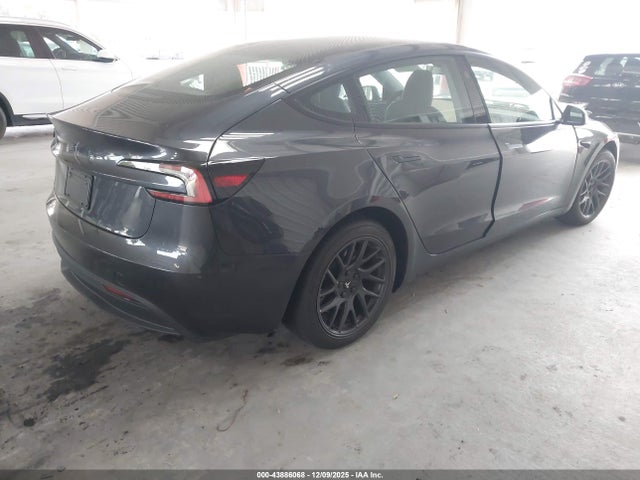 2024 TESLA MODEL 3 5YJ3E1EA2RF761536 Photo 3