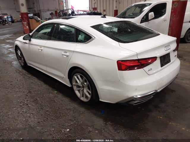 2024 AUDI A5 SPORTBACK WAUFACF51RA051779 Photo 2