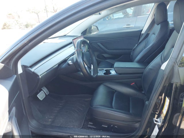 2021 TESLA MODEL 3 5YJ3E1EC7MF926328 Photo 4