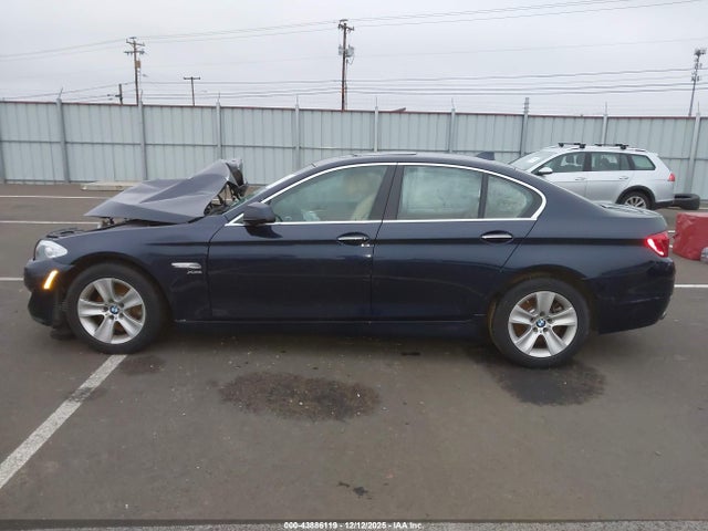 Продаж на аукціоні авто 2012 Bmw 528i Xdrive, vin: WBAXH5C51CDW02475, номер лоту: 43886119