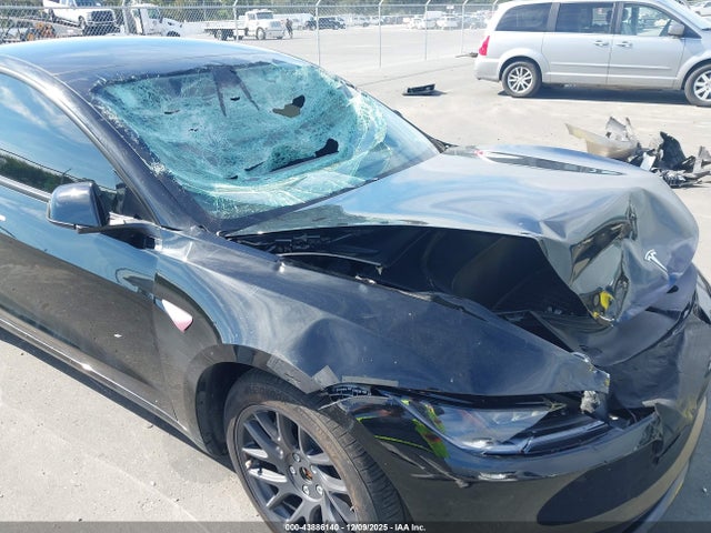 43886140 :رقم المزاد ، 5YJ3E1EB9SF905775 vin ، 2025 Tesla Model 3 Long Range All-wheel Drive مزاد بيع