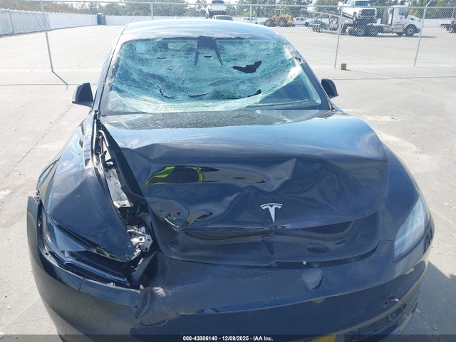 43886140 :رقم المزاد ، 5YJ3E1EB9SF905775 vin ، 2025 Tesla Model 3 Long Range All-wheel Drive مزاد بيع