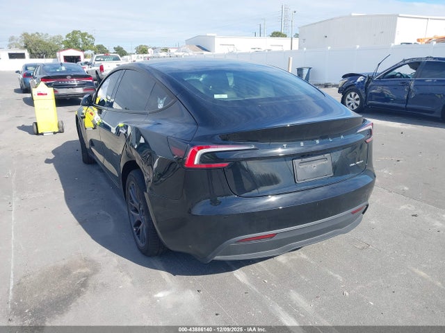 2025 TESLA MODEL 3 5YJ3E1EB9SF905775 Photo 2