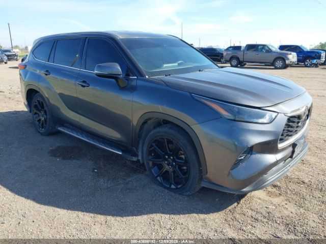 2022 TOYOTA HIGHLANDER 5TDCZRAH1NS108675