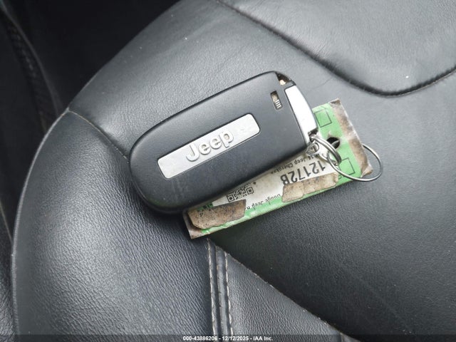 Продаж на аукціоні авто 2014 Jeep Cherokee Limited, vin: 1C4PJMDS8EW212079, номер лоту: 43886206