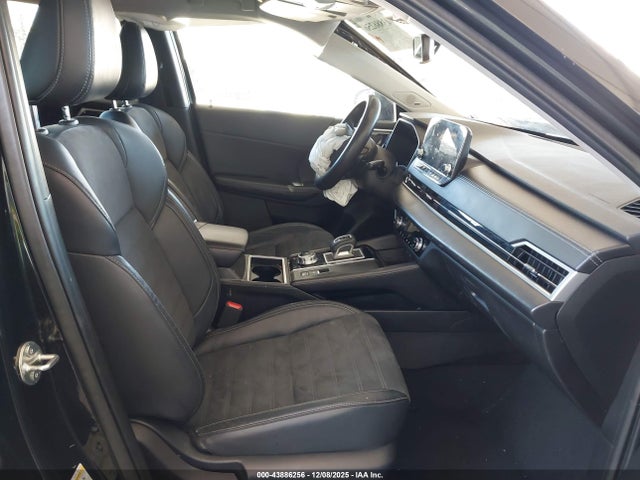 2022 MITSUBISHI OUTLANDER JA4J3UA81NZ021167 Photo 4