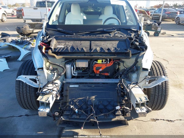 2023 TESLA MODEL Y 7SAYGDEE2PF613276 Photo 9