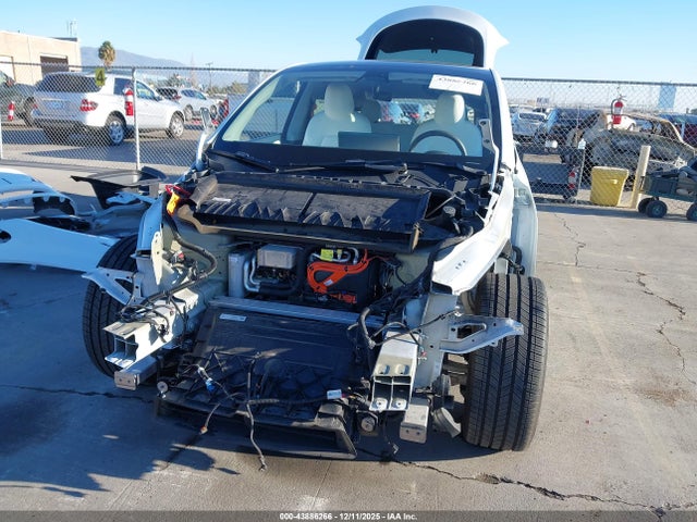 2023 TESLA MODEL Y 7SAYGDEE2PF613276 Photo 5