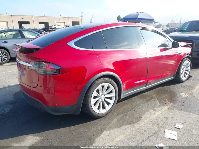 2018 TESLA MODEL X 5YJXCBE26JF121310 Photo 3