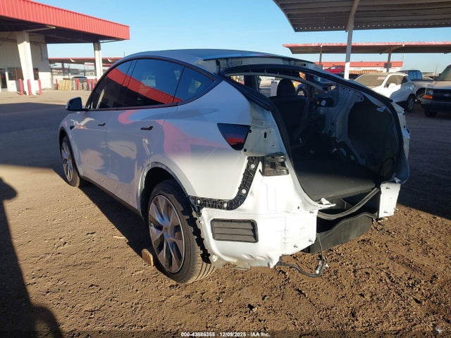 43886355 :رقم المزاد ، 7SAYGDEE1NA015657 vin ، 2022 Tesla Model Y Long Range Dual Motor All-wheel Drive مزاد بيع