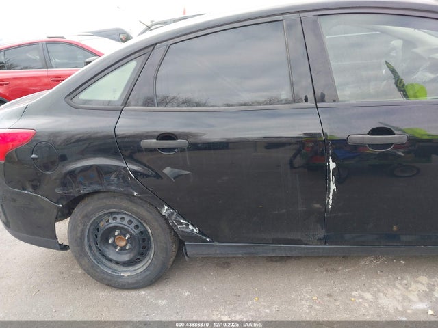 Ford FOCUS S 2018 1FADP3E28JL203989 Image 6