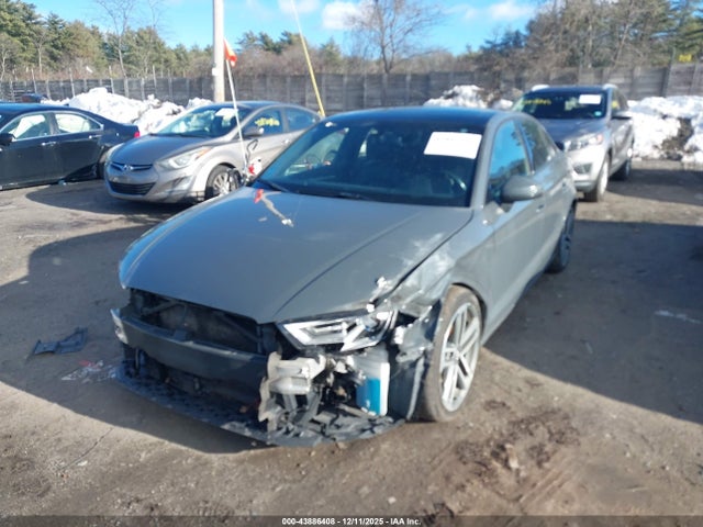 Audi A3 2.0t Premium 2017 WAUB8GFF7H1046952 Image 2