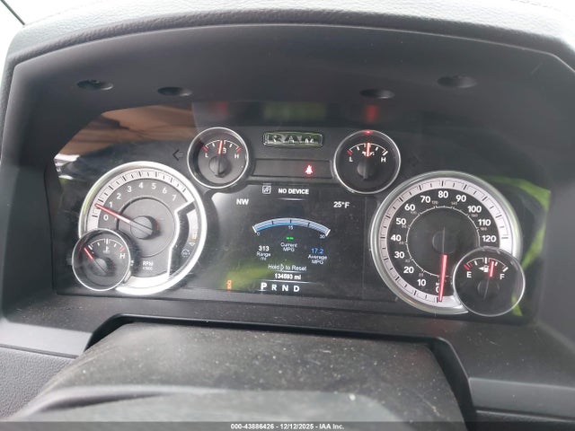2015 RAM 1500 1C6RR7NT4FS598316 Photo 6