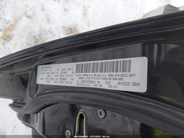 2015 RAM 1500 1C6RR7NT4FS598316 Photo 8