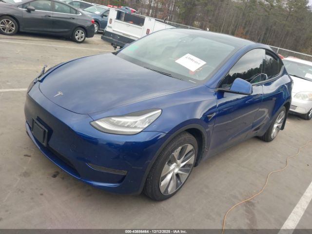 2020 TESLA MODEL Y 5YJYGDEE1LF015607 Photo 1