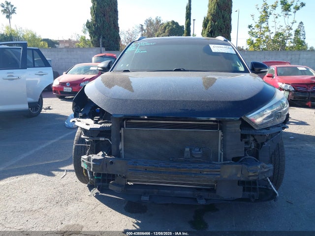 KM8J33A43JU718226 Hyundai Tucson Sel Plus