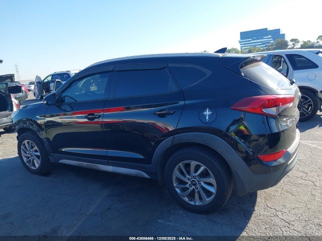 KM8J33A43JU718226 Hyundai Tucson Sel Plus