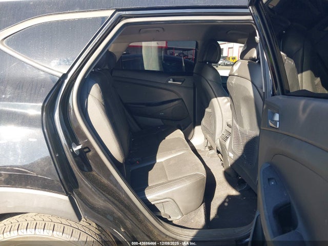KM8J33A43JU718226 Hyundai Tucson Sel Plus