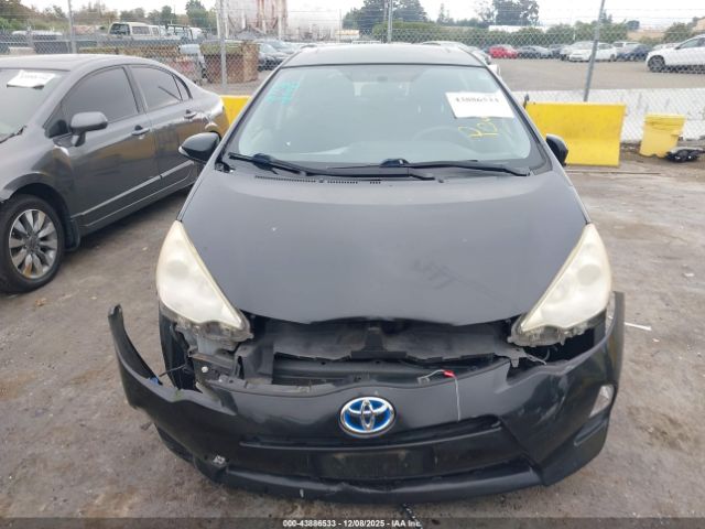2012 TOYOTA PRIUS C JTDKDTB39C1012152 Photo 5
