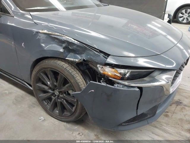Mazda Mazda3 2.5 S Carbon Edition 2025 JM1BPBCM9S1784593 Image 6