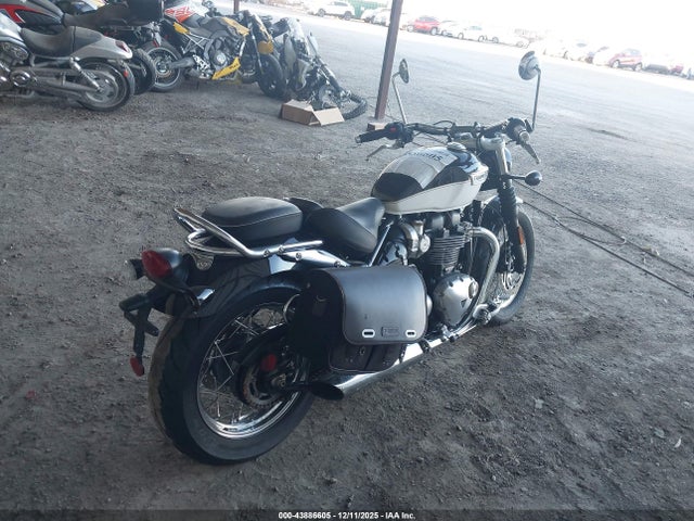 2023 TRIUMPH MOTORCYCLE BONNEVILLE SMTD46HL5PTBK0025 Photo 3