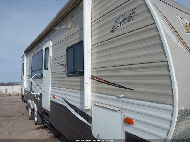 5ZT2SHUB2JE010285 Forest River Shasta Revere 29sk