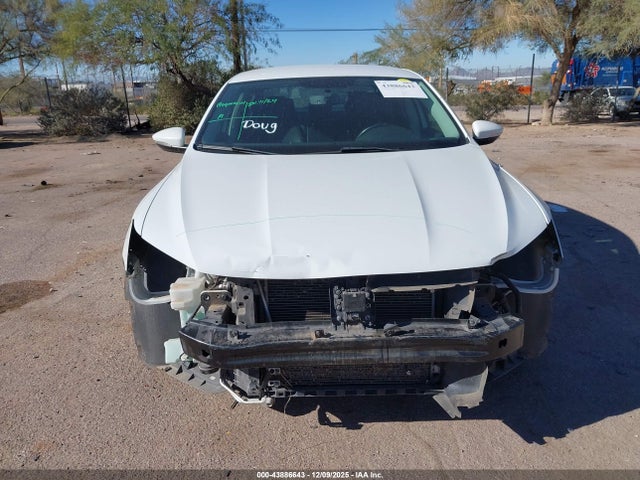 1VWAA7A34JC048164 Volkswagen Passat 2.0t R-line/2.0t S