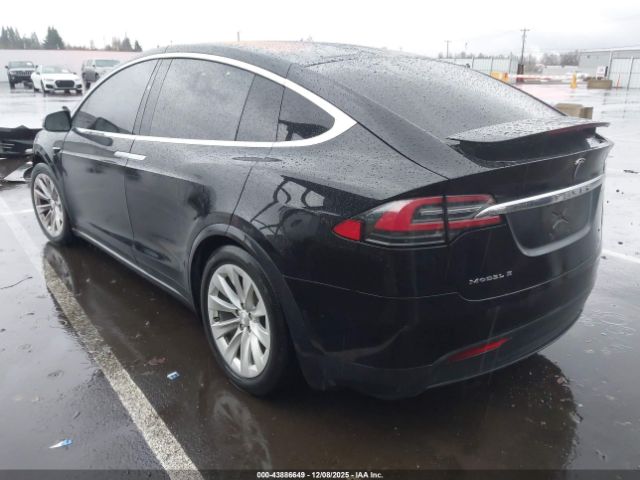2017 TESLA MODEL X 5YJXCAE29HF057719 Photo 2