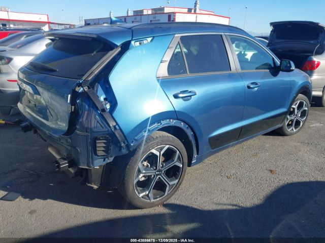 2023 KIA NIRO PLUG-IN HYBRID KNDCR3LF0P5046817 Photo 3