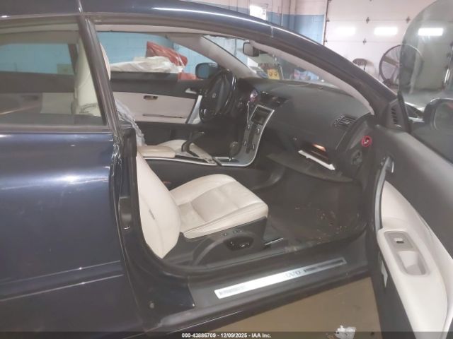 2013 VOLVO C70 YV1672MC5DJ140674 Photo 4