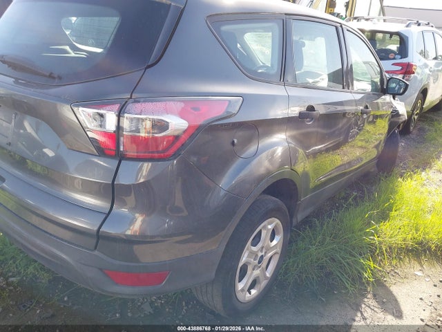Ford ESCAPE S 2017 1FMCU0F7XHUB21785 Image 4