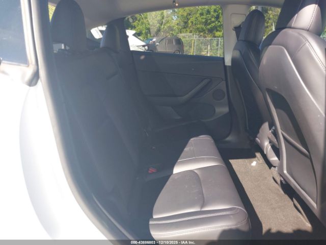 2021 TESLA MODEL Y 5YJYGDEE5MF204066 Photo 7