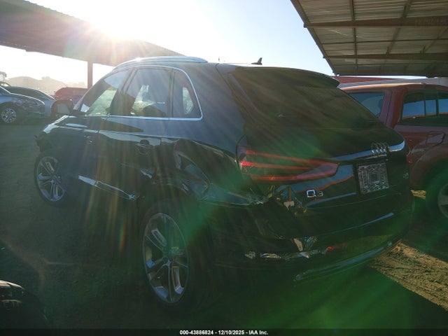 2015 AUDI Q3 WA1GFCFS4FR003666 Photo 2