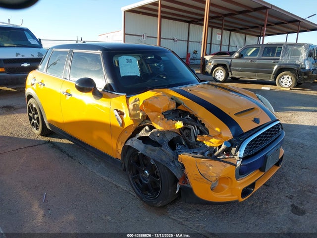 2015 MINI HARDTOP WMWXU3C5XF2B65837 Photo 0