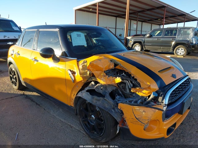 2015 MINI HARDTOP WMWXU3C5XF2B65837 Photo 5