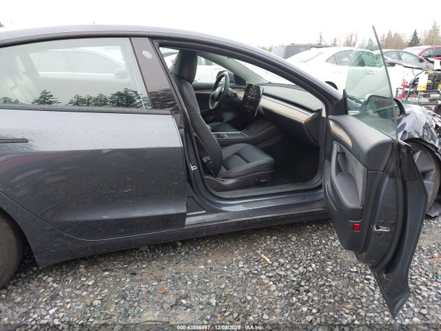 2023 Tesla Model 3 Rear-wheel Drive მანქანა იყიდება აუქციონზე, vin: 5YJ3E1EA8PF398415, აუქციონის ნომერი: 43886867