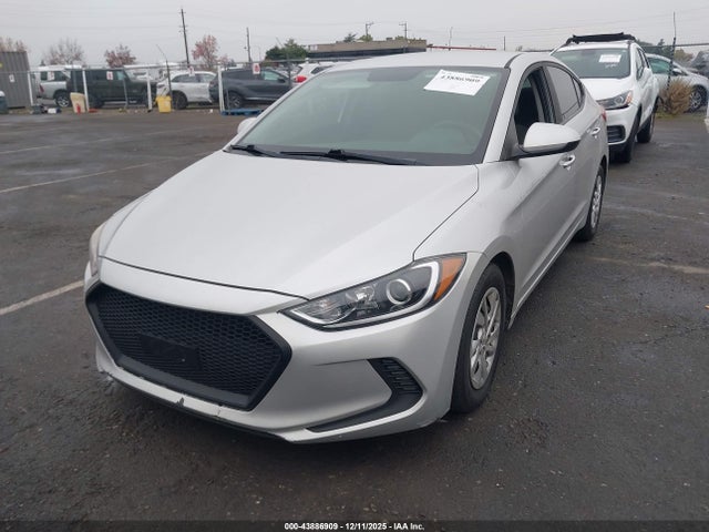 Hyundai Elantra 2017 5NPD84LF5HH091024 Image 2