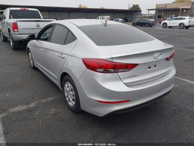 Hyundai Elantra 2017 5NPD84LF5HH091024 Image 3