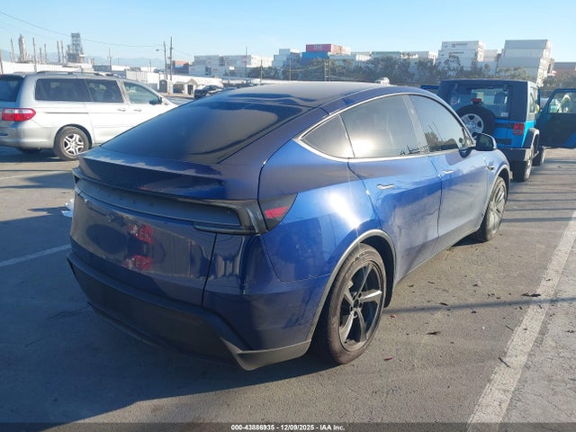 2026 TESLA MODEL Y 7SAYGDED4TF433993 Photo 3