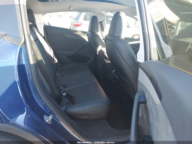 2026 TESLA MODEL Y 7SAYGDED4TF433993 Photo 7