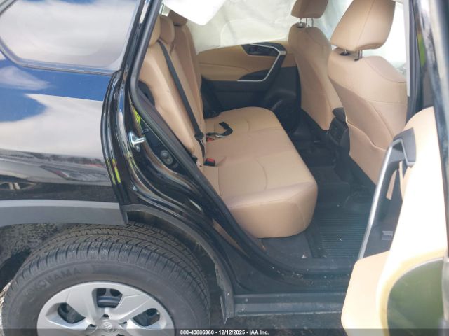 2023 TOYOTA RAV4 2T3F1RFV4PC337518 Photo 7