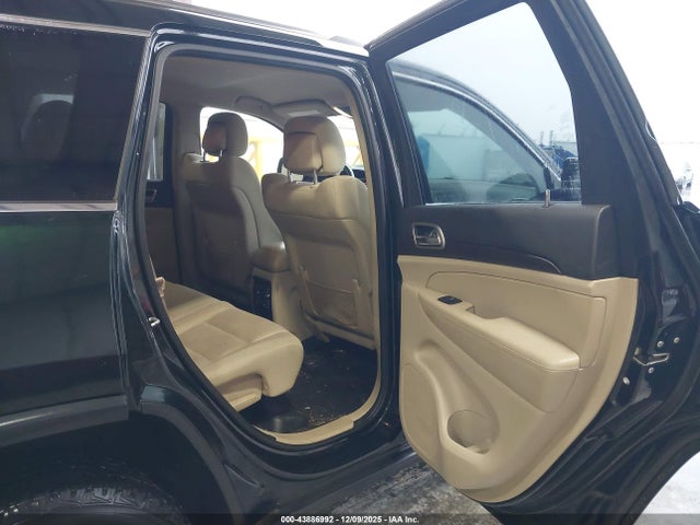 Jeep Grand Cherokee Laredo 2014 1C4RJFAG8EC272028 Image 8