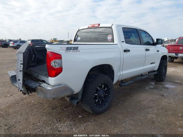 2017 TOYOTA TUNDRA 5TFDW5F17HX588608 Photo 3