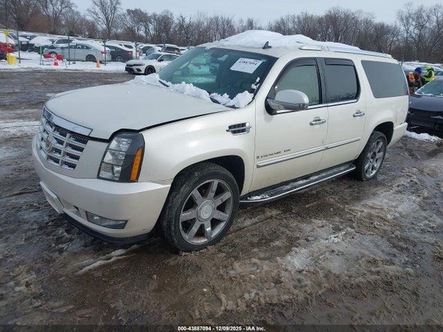 2008 CADILLAC ESCALADE ESV 1GYFK66858R267432 Photo 1