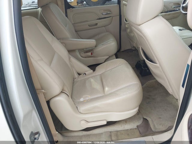 2008 CADILLAC ESCALADE ESV 1GYFK66858R267432 Photo 7