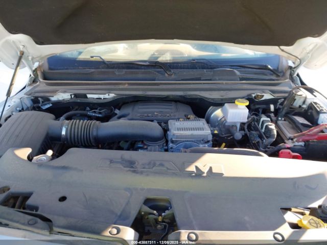 2024 RAM 1500 1C6SRFMT3RN146809 Photo 9