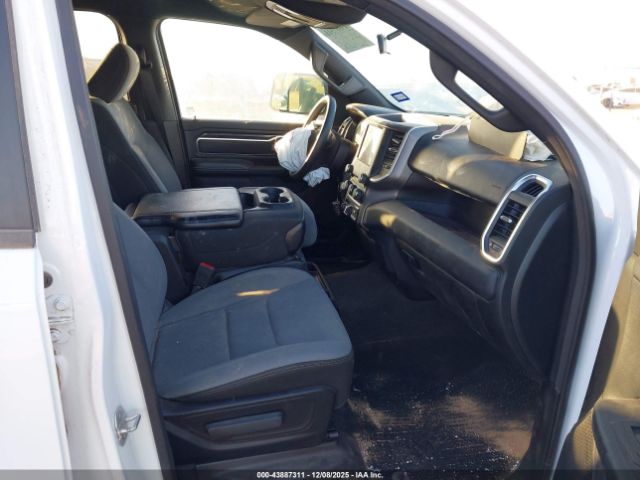 2024 RAM 1500 1C6SRFMT3RN146809 Photo 4