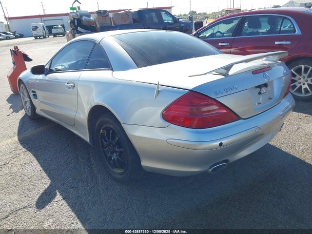 2004 MERCEDES-BENZ SL 500 WDBSK75FX4F064881 Photo 2